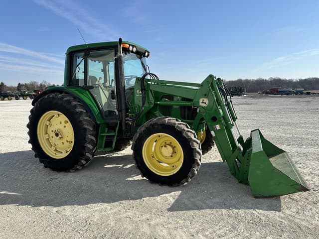 Image of John Deere 6420 equipment image 2