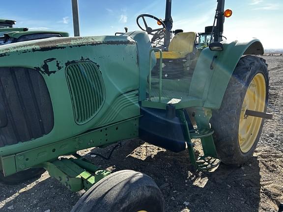 Image of John Deere 6420 equipment image 1