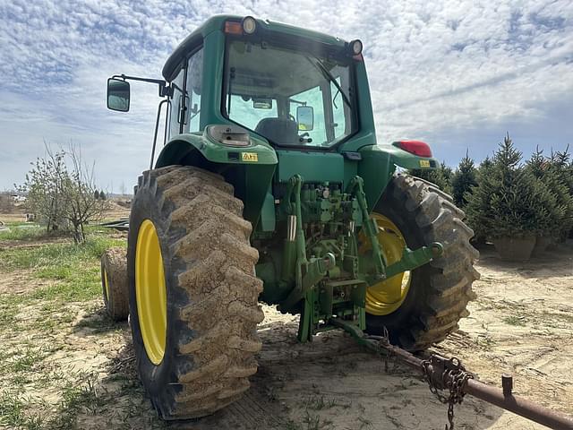 Image of John Deere 6420 equipment image 4