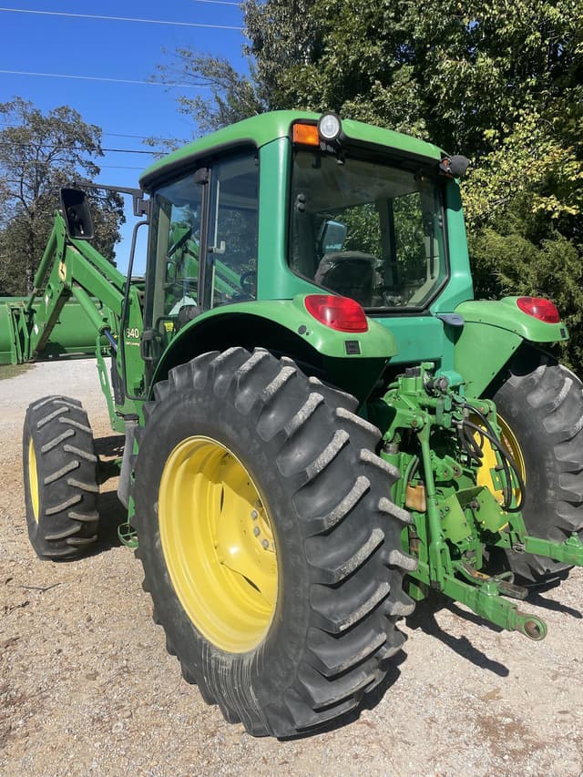 Image of John Deere 6420 equipment image 3