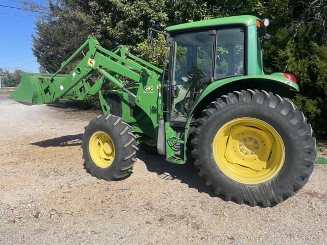 Image of John Deere 6420 equipment image 2