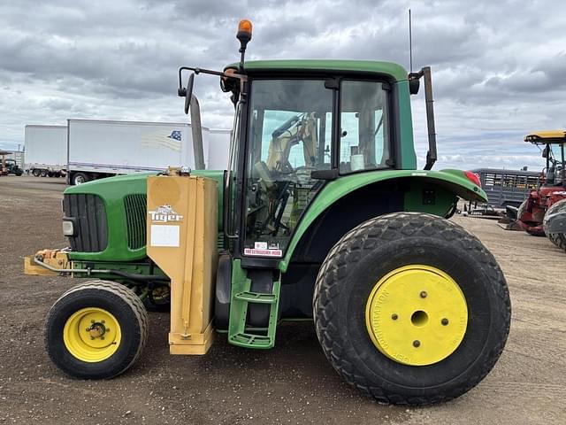 Image of John Deere 6420 equipment image 4