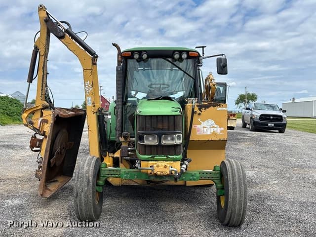 Image of John Deere 6420 equipment image 1