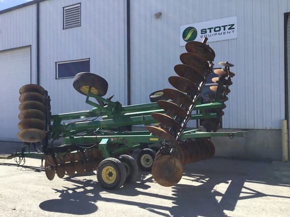 Image of John Deere 650 equipment image 2