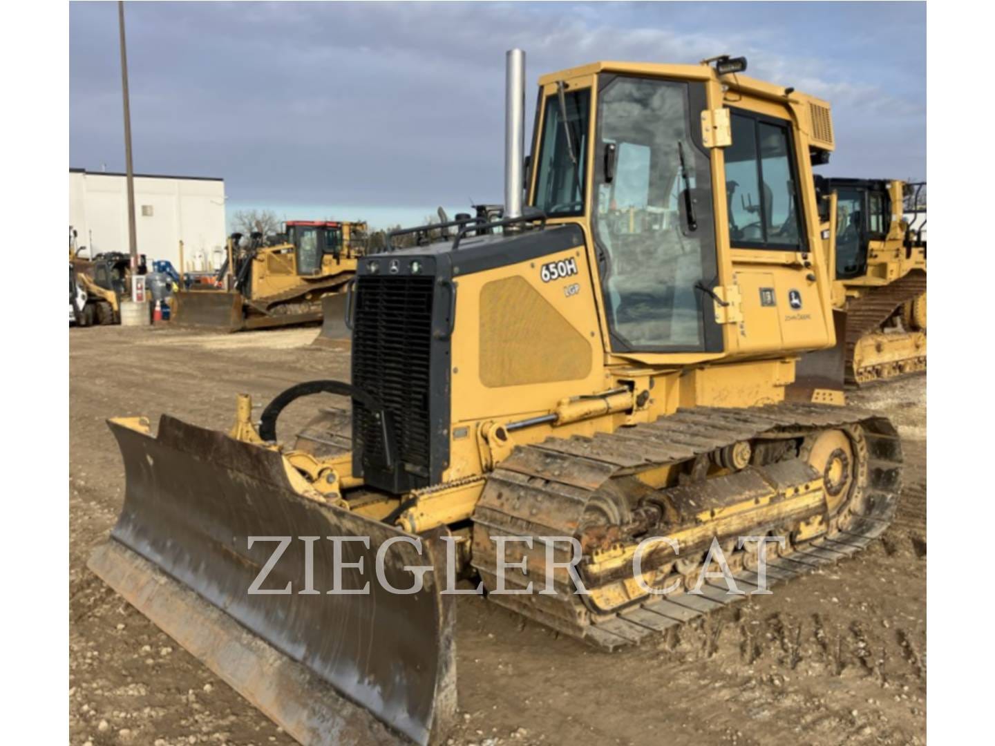 Main image John Deere 650H LGP