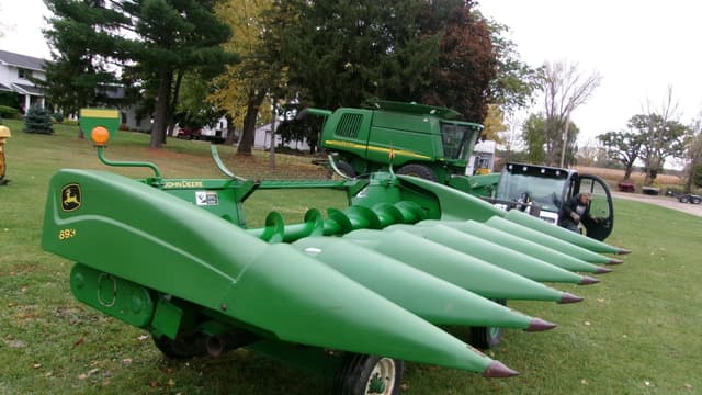 Image of John Deere 693 equipment image 1