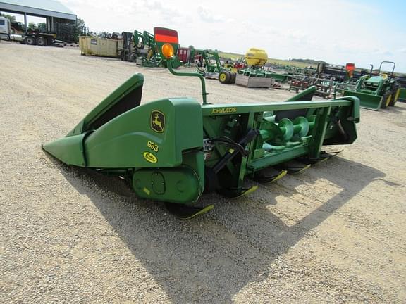 Image of John Deere 693 equipment image 4