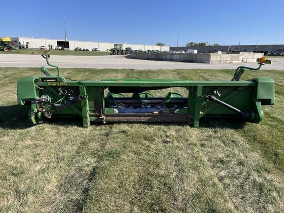 Image of John Deere 693 equipment image 4