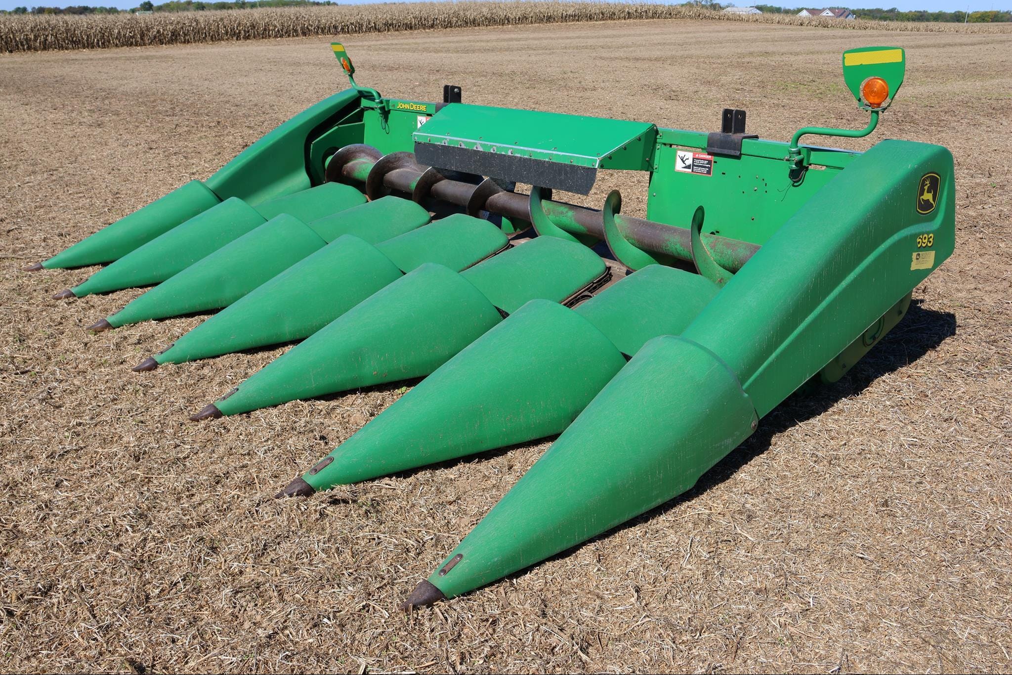 Main image John Deere 693