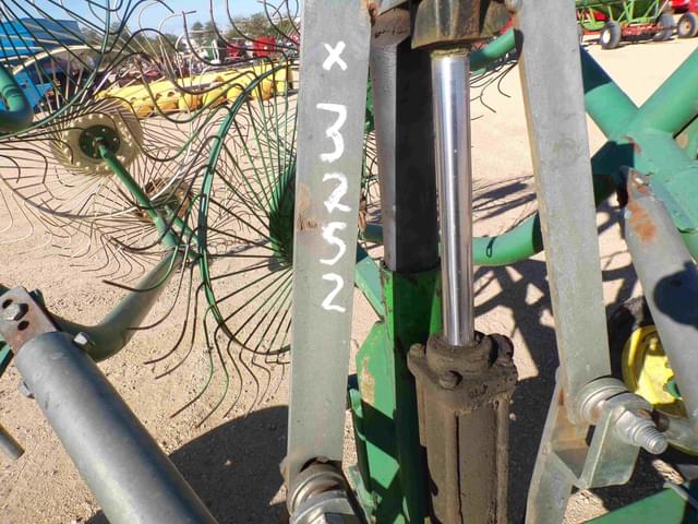 Image of John Deere 702 equipment image 1
