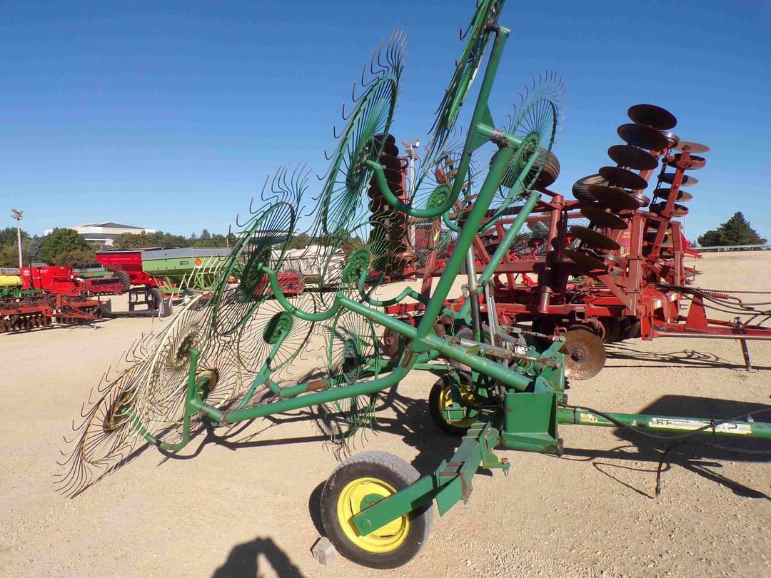 Image of John Deere 702 Primary image