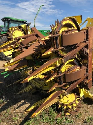 Main image John Deere 710