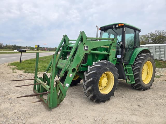 Image of John Deere 7220 equipment image 2