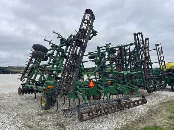 Image of John Deere 726 equipment image 1