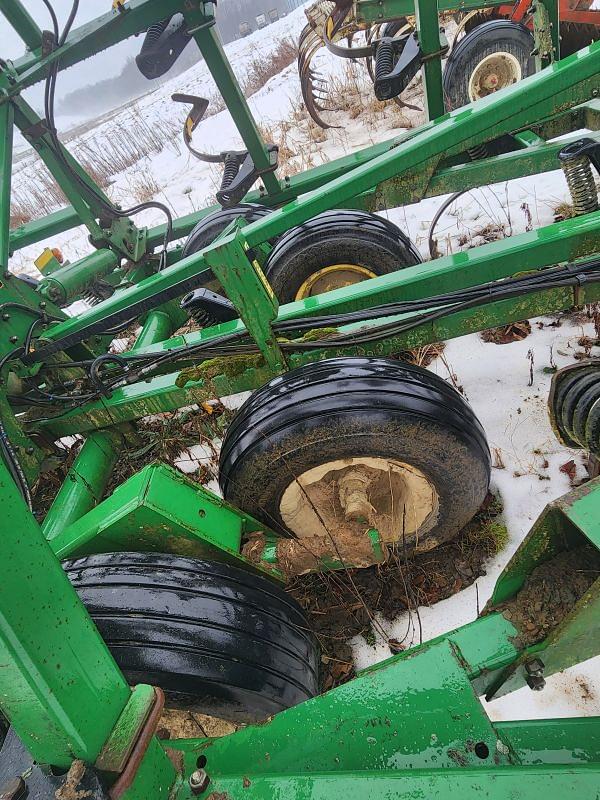 Image of John Deere 726 equipment image 4