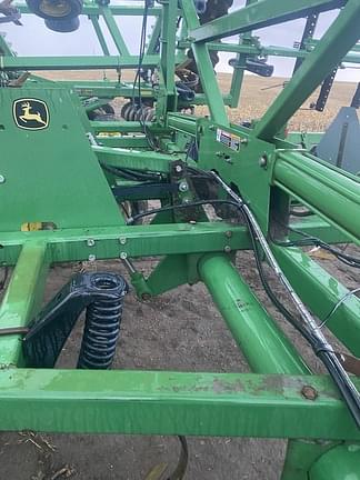 Image of John Deere 726 equipment image 3