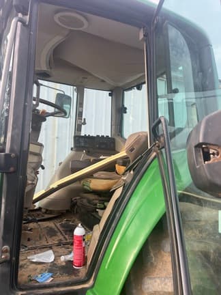 Image of John Deere 7320 equipment image 3