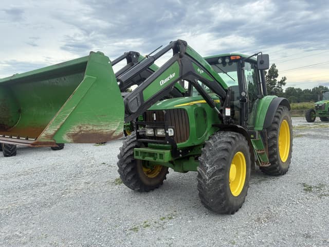 Image of John Deere 7320 equipment image 1