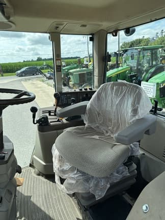 Image of John Deere 7320 equipment image 3