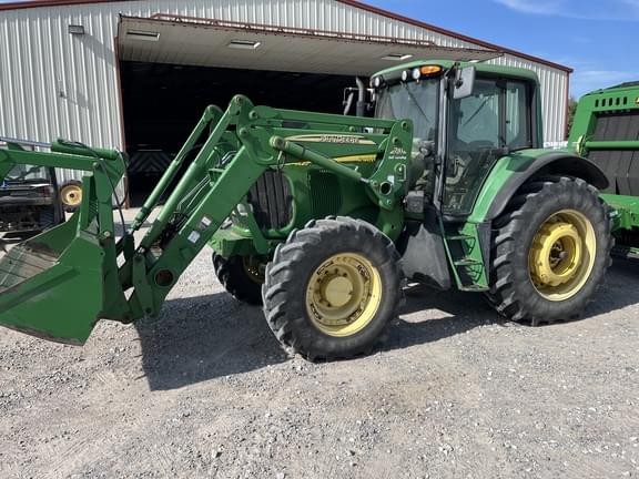 Image of John Deere 7420 Primary image