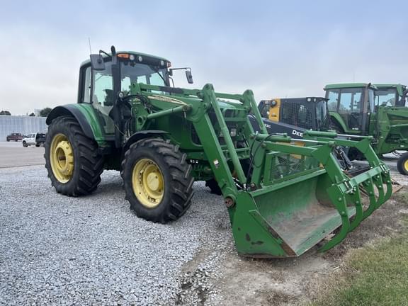 Image of John Deere 7420 Primary image