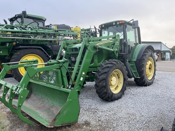 Image of John Deere 7420 equipment image 2