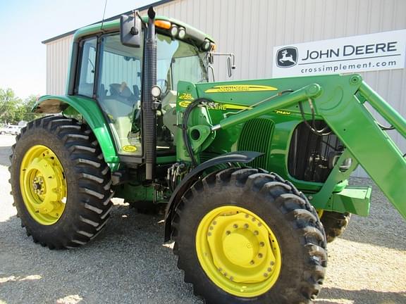 Image of John Deere 7420 equipment image 2