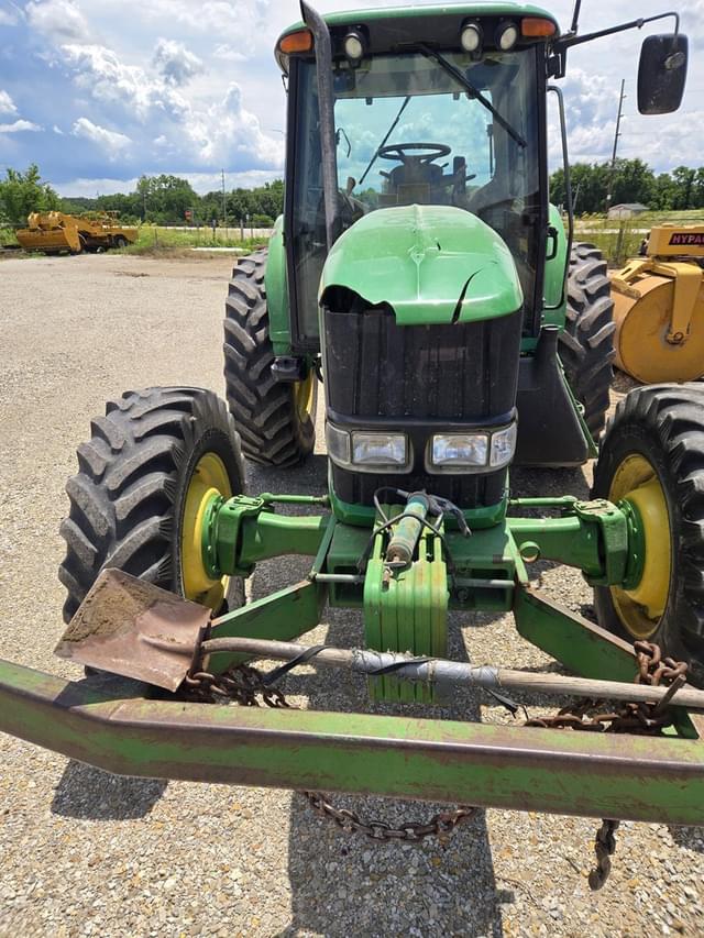 Image of John Deere 7420 equipment image 2
