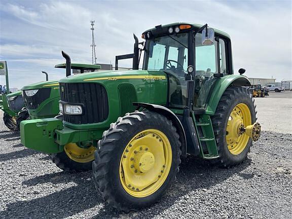 Image of John Deere 7420 equipment image 3