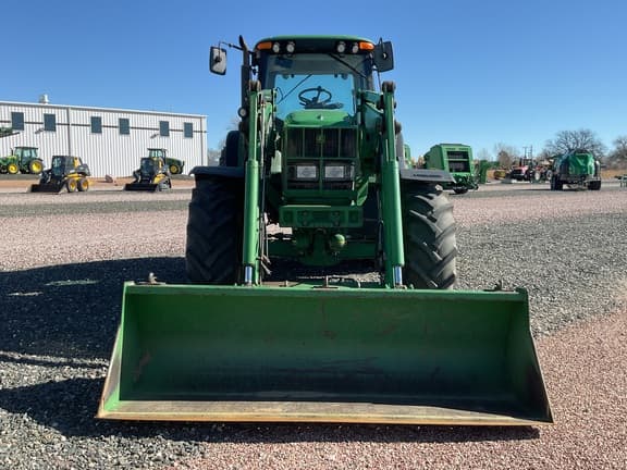 Image of John Deere 7420 equipment image 3