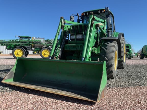 Image of John Deere 7420 equipment image 1