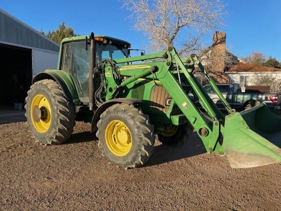 Image of John Deere 7420 Primary image