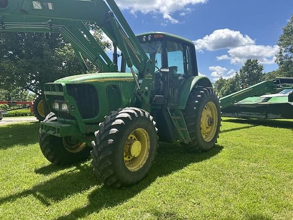 Image of John Deere 7420 Primary image