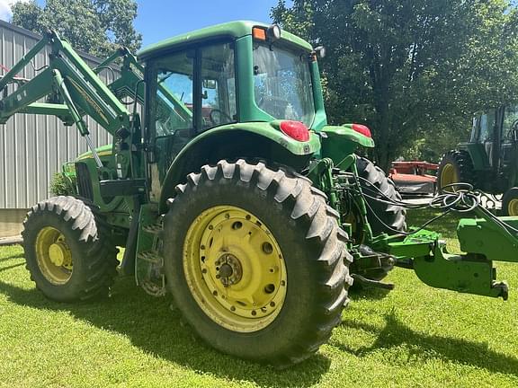 Image of John Deere 7420 equipment image 3