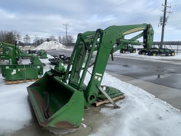 Main image John Deere 746