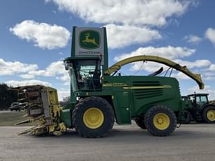 Main image John Deere 7500 0