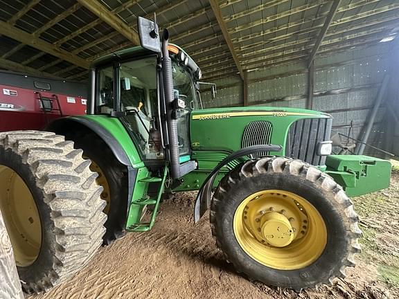 Image of John Deere 7520 equipment image 4