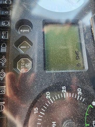 Image of John Deere 7520 equipment image 4