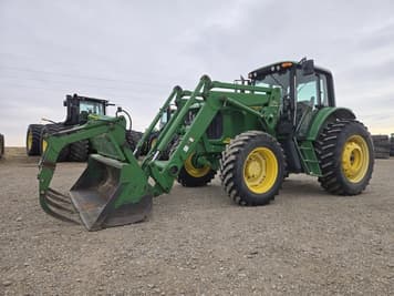 Main image John Deere 7520