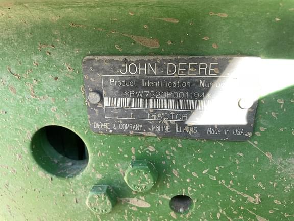 Image of John Deere 7520 equipment image 3