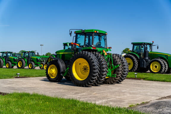 Image of John Deere 7710 equipment image 2