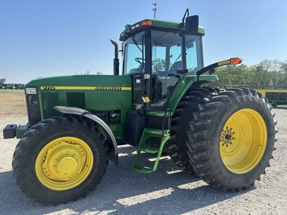 2003 John Deere 7710 Equipment Image0