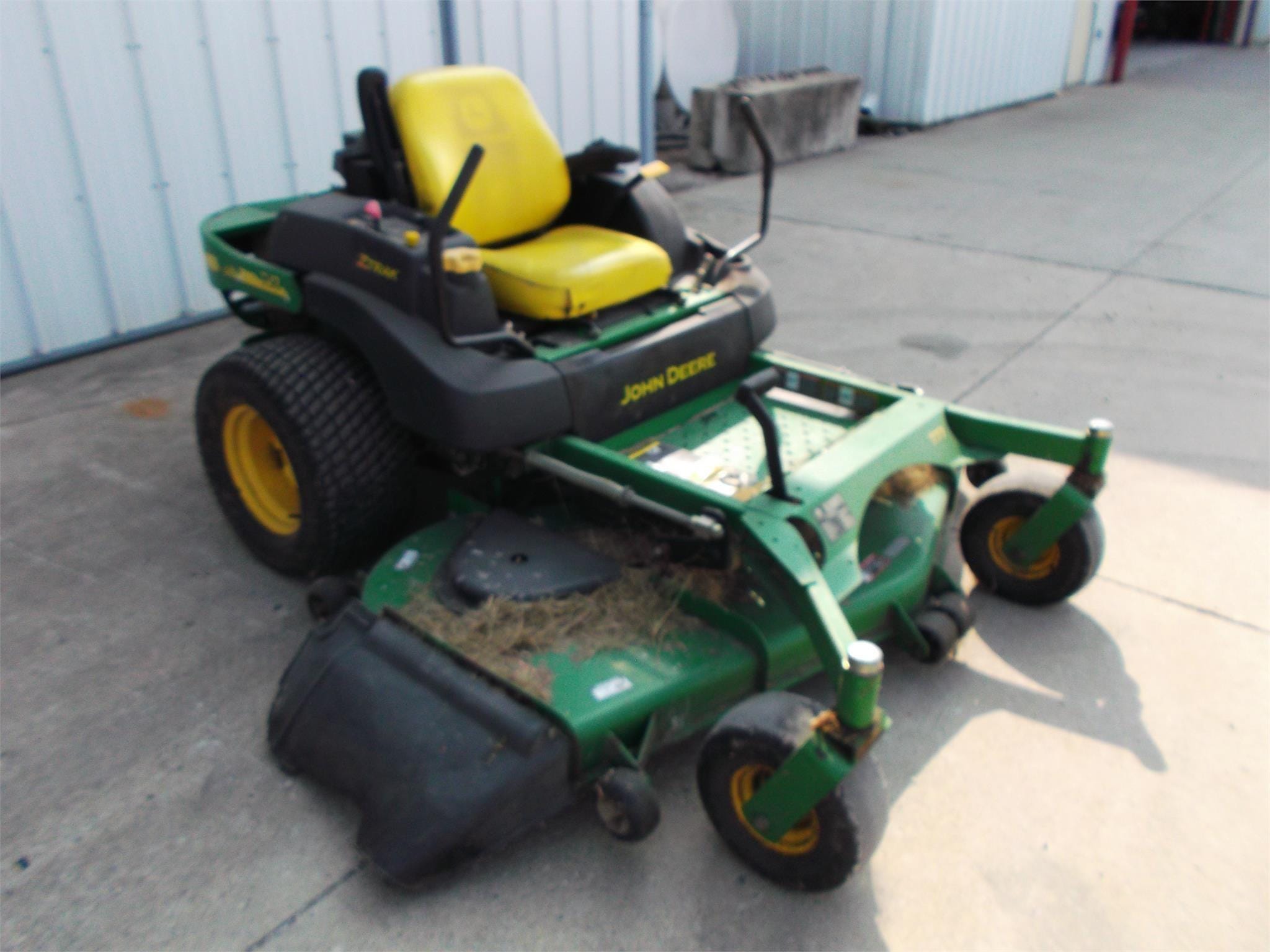 2003 John Deere 777 Equipment Image0