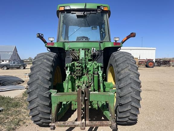 Image of John Deere 7810 equipment image 2