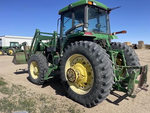 Image of John Deere 7810 equipment image 1