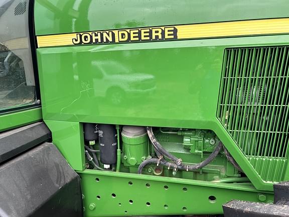 Image of John Deere 7810 equipment image 2