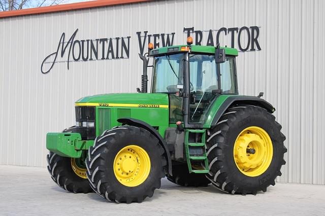 Image of John Deere 7810 equipment image 1