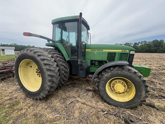 Image of John Deere 7810 equipment image 1