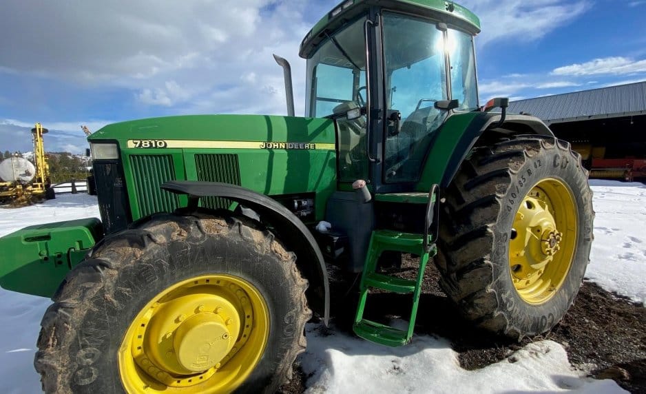 2003 John Deere 7810 Equipment Image0