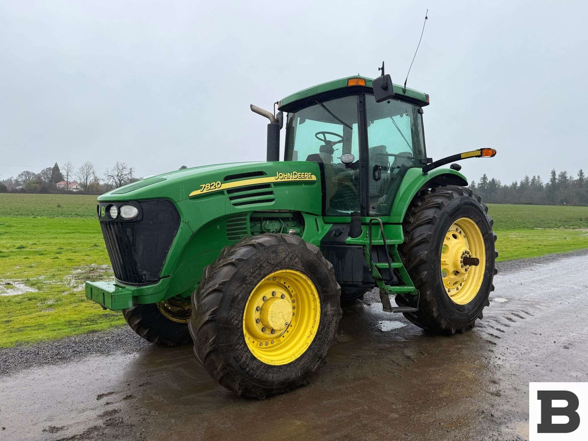 2003 John Deere 7820 Equipment Image0